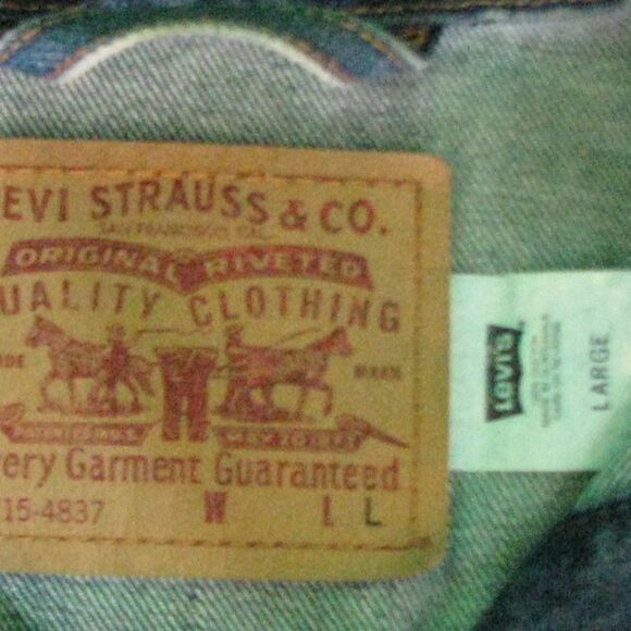 Vintage Levis Custom Parrot Graphic Acid-Wash Denim Jacket - Picture 5 of 6